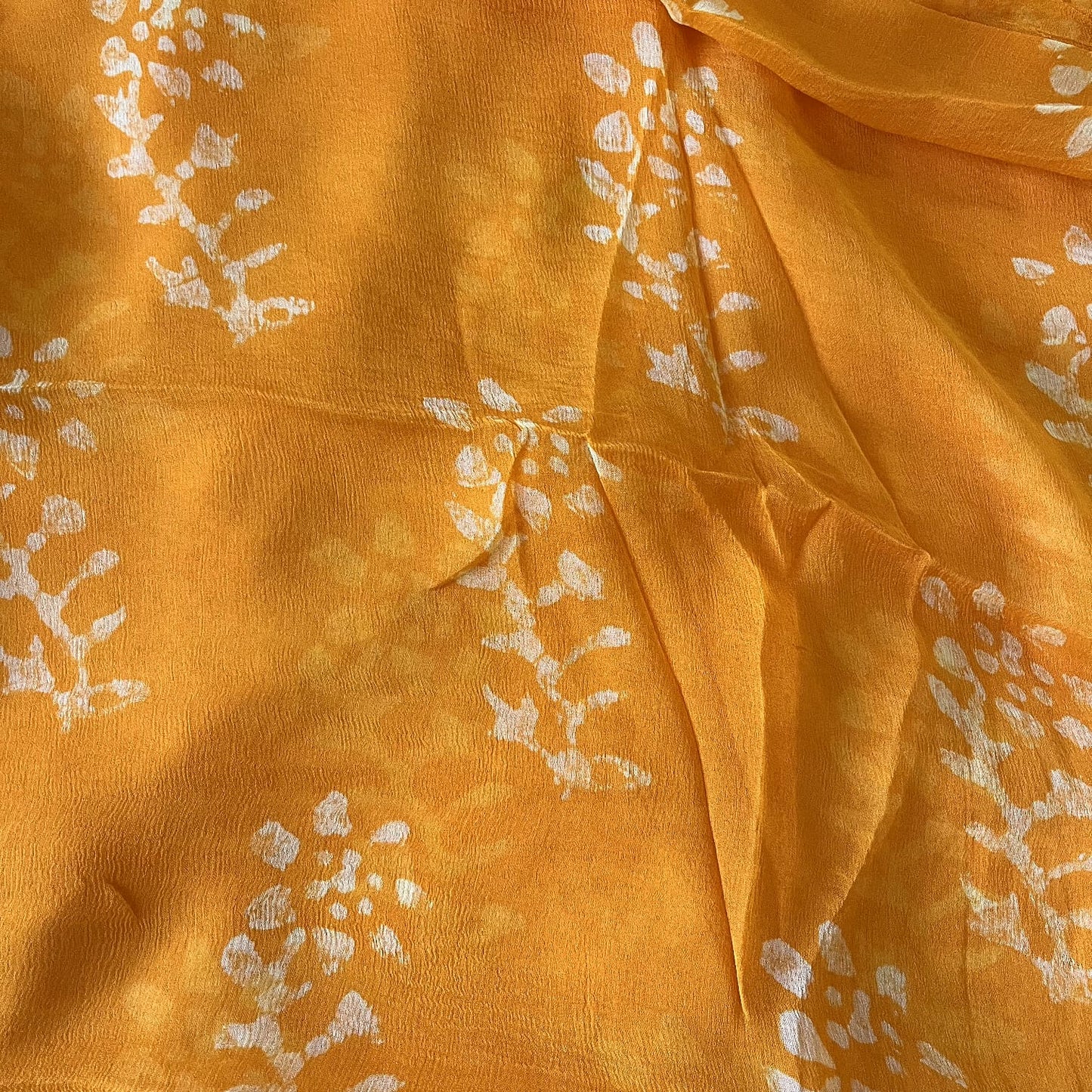 Pure Cotton Unstitched Suit With Chiffon Dupatta
