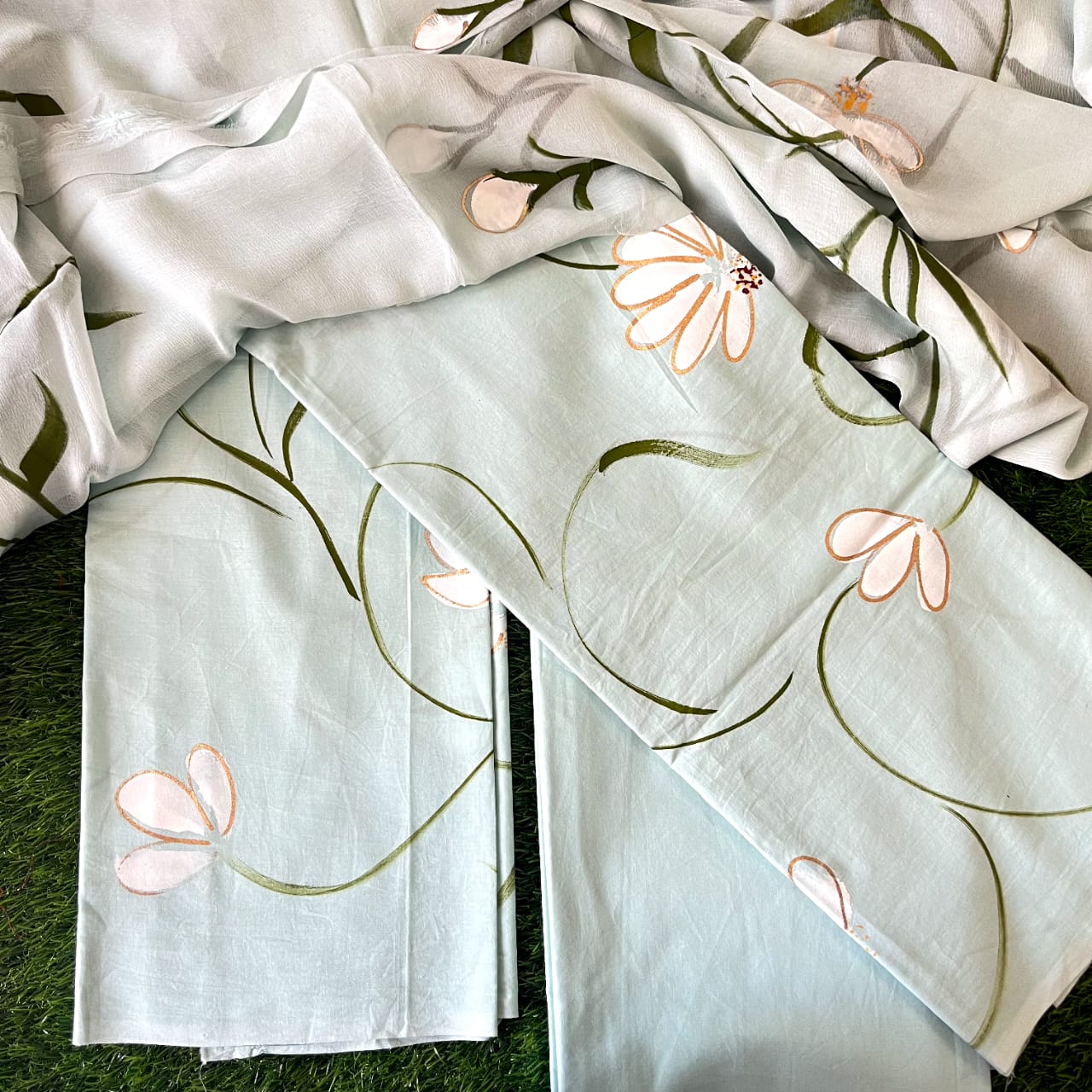 Pure Cotton Unstitched Suit With Chiffon Dupatta