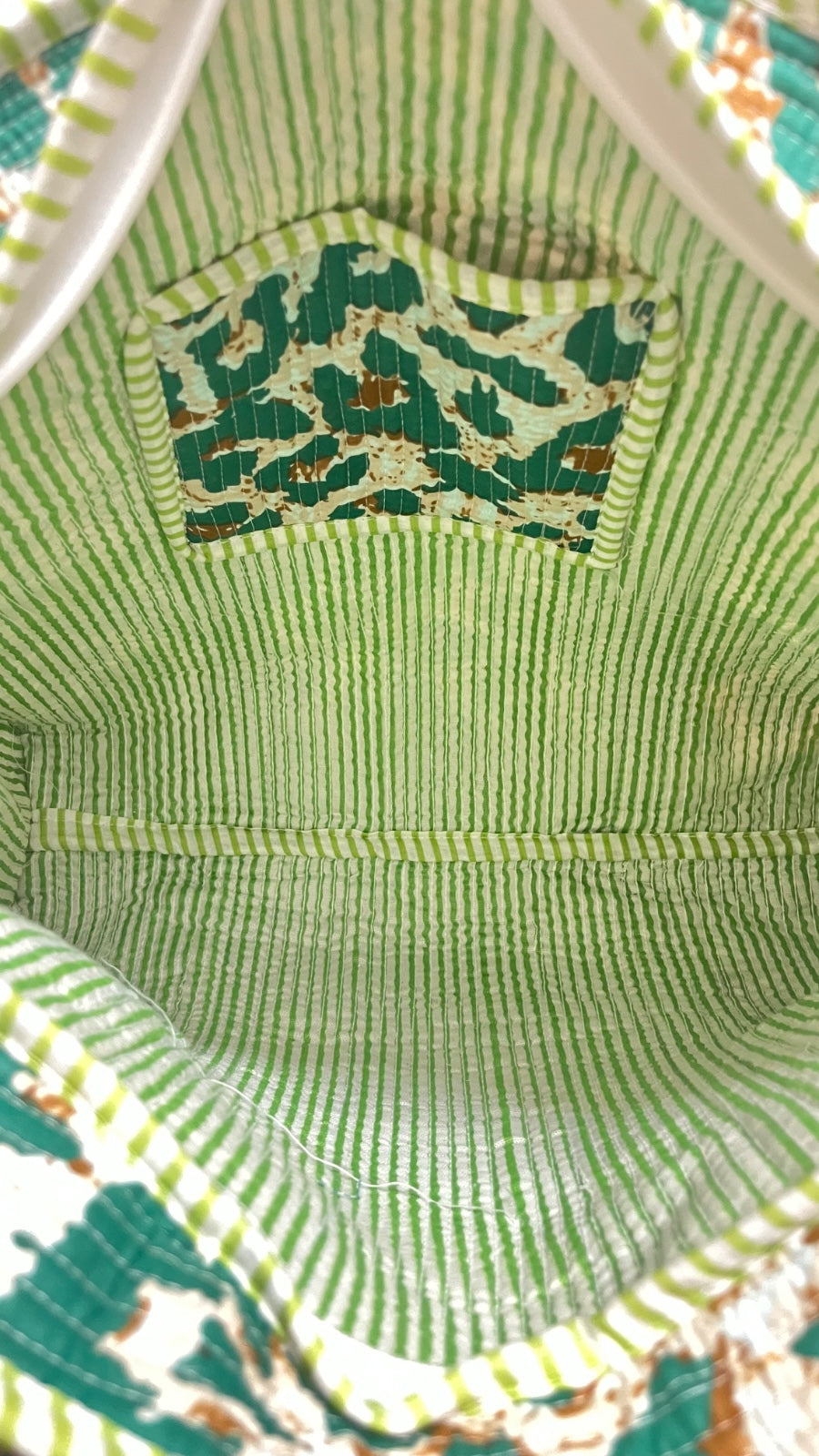 Emerald Leopard Reverie Tote (With Zipper)