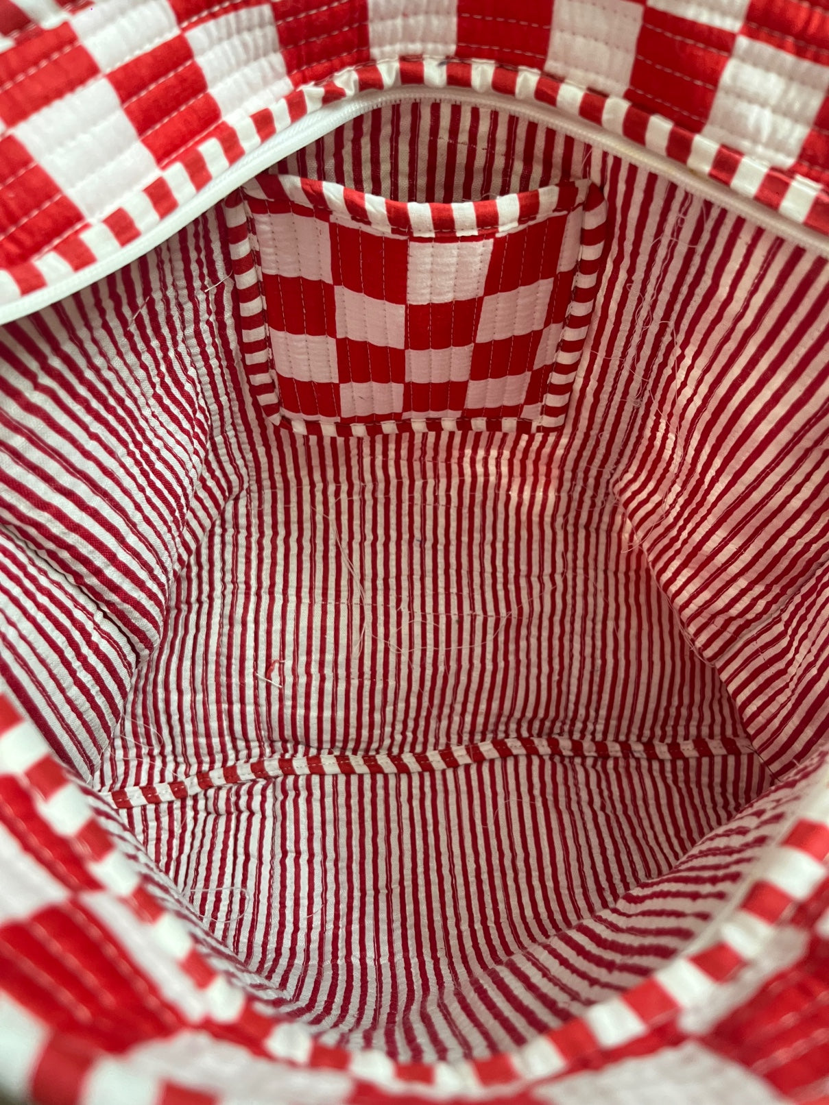 Verona Check Tote (With Zipper)