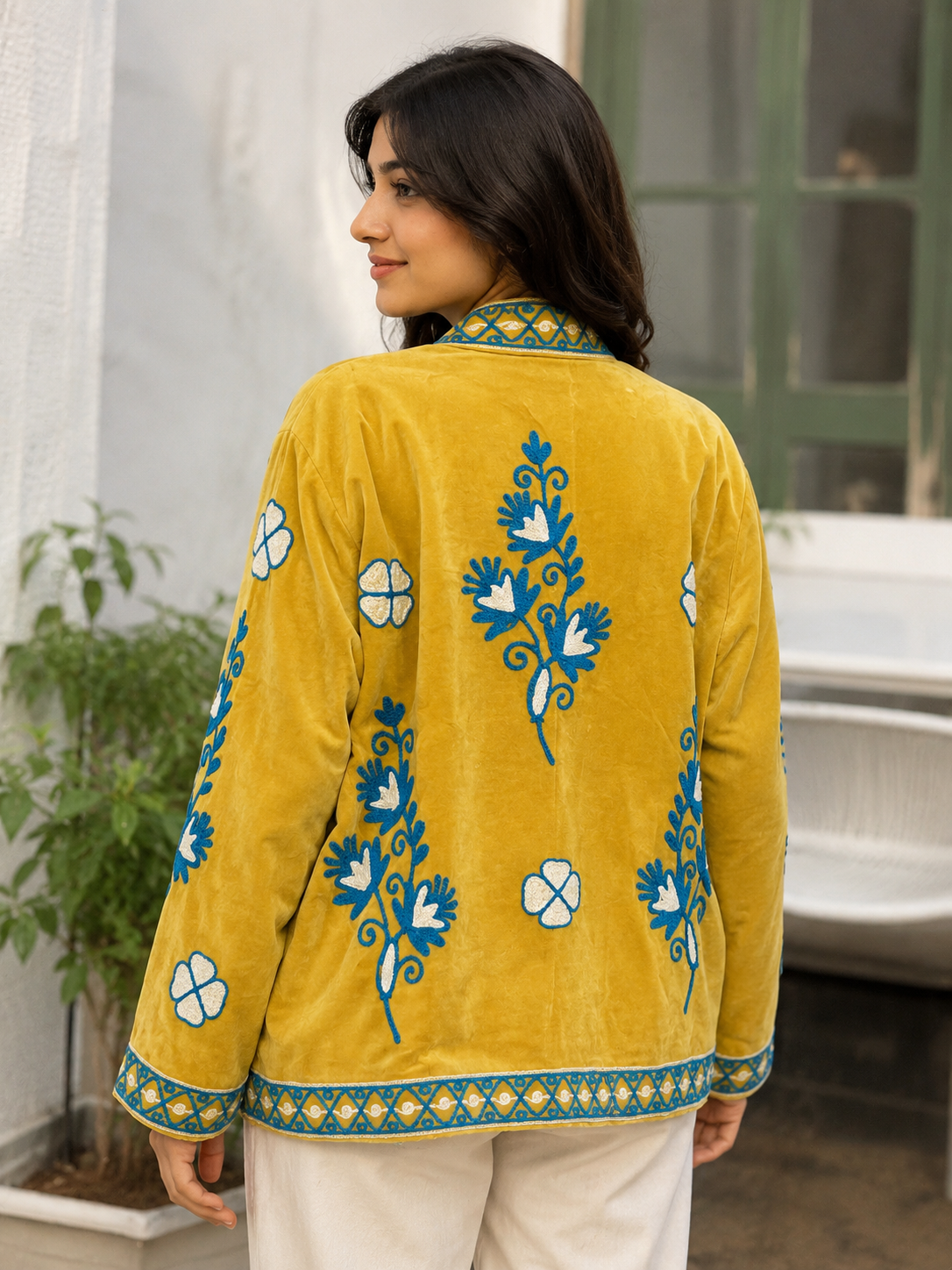 Noor-e-Zafran Suzani Jacket