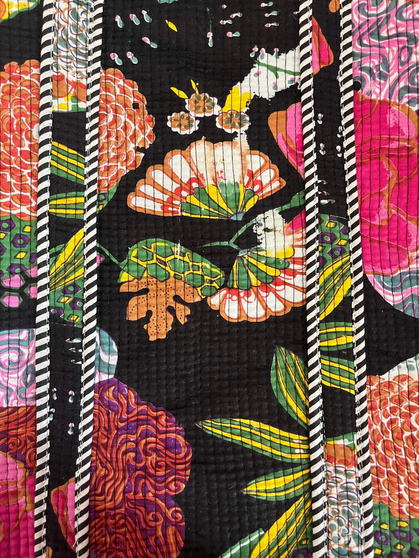 The Midnight Bloom Tote (With Zipper)