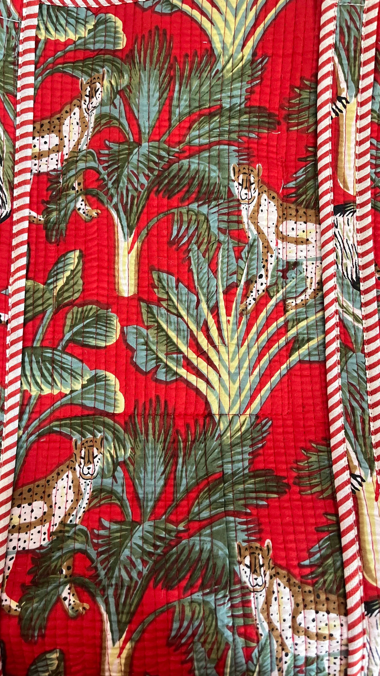 The Safari Grand Tote (With Zipper)