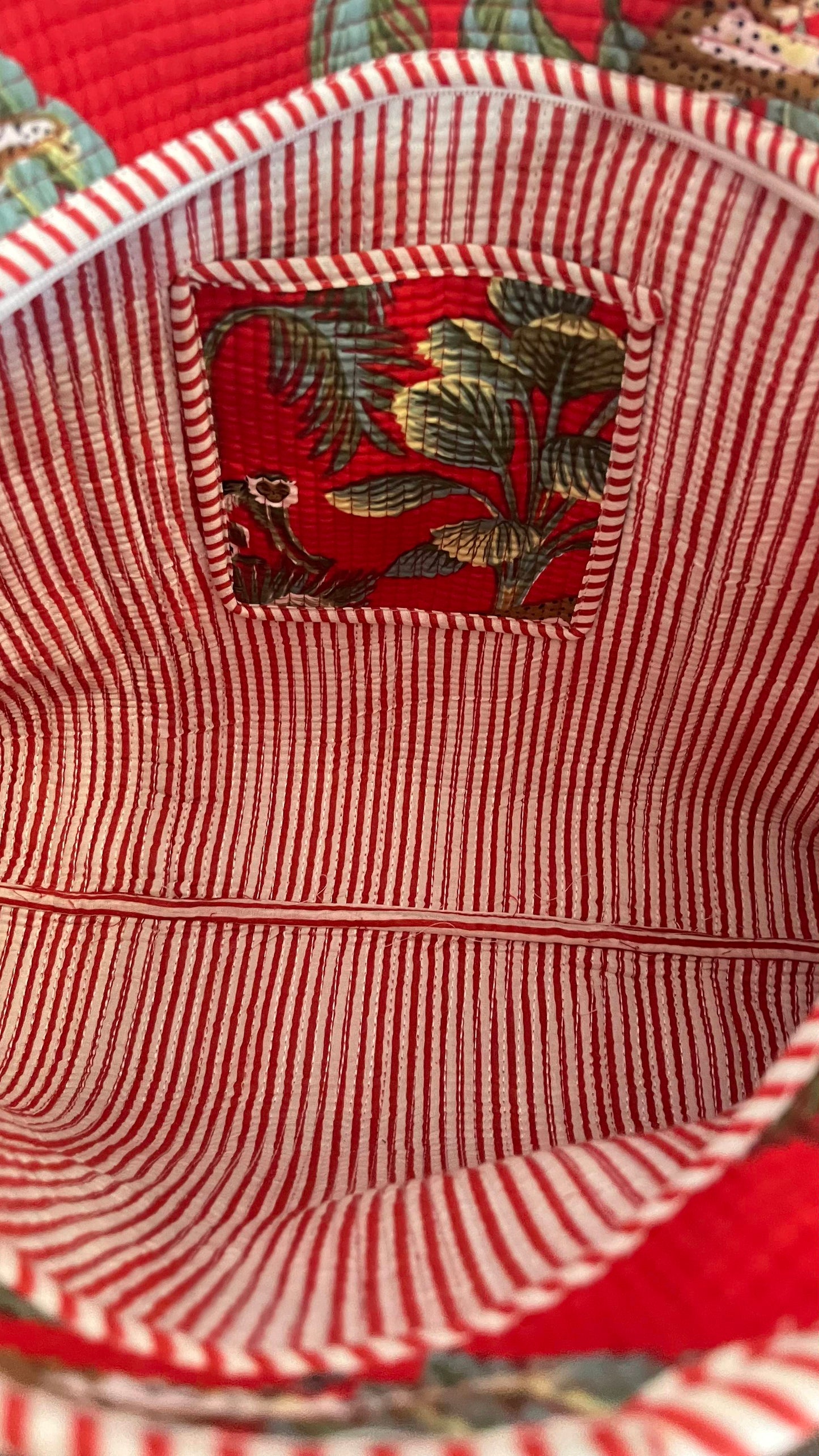 The Safari Grand Tote (With Zipper)