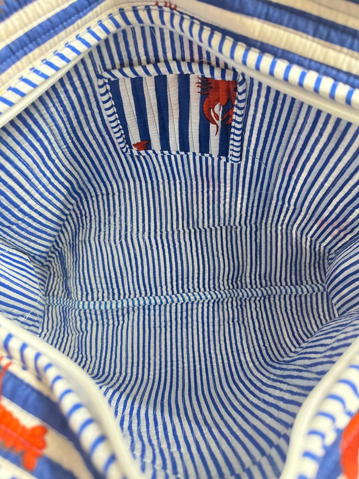 The Lobster Bay Tote (With Zipper)