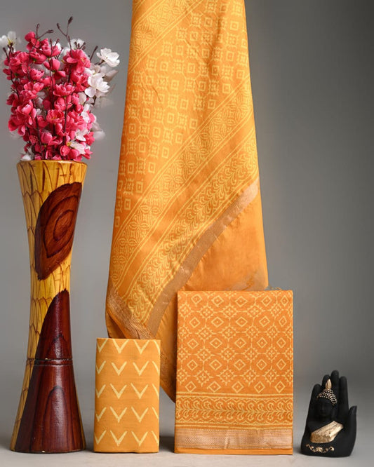 MAHESHWARI SILK SUIT SET