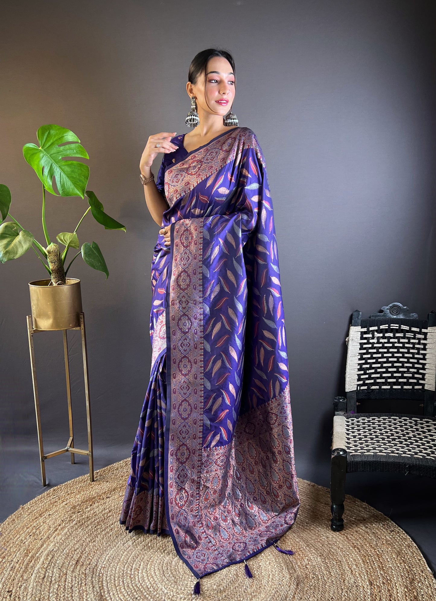 Soft Silk Saree with Triple Zari Unique Paan weaves