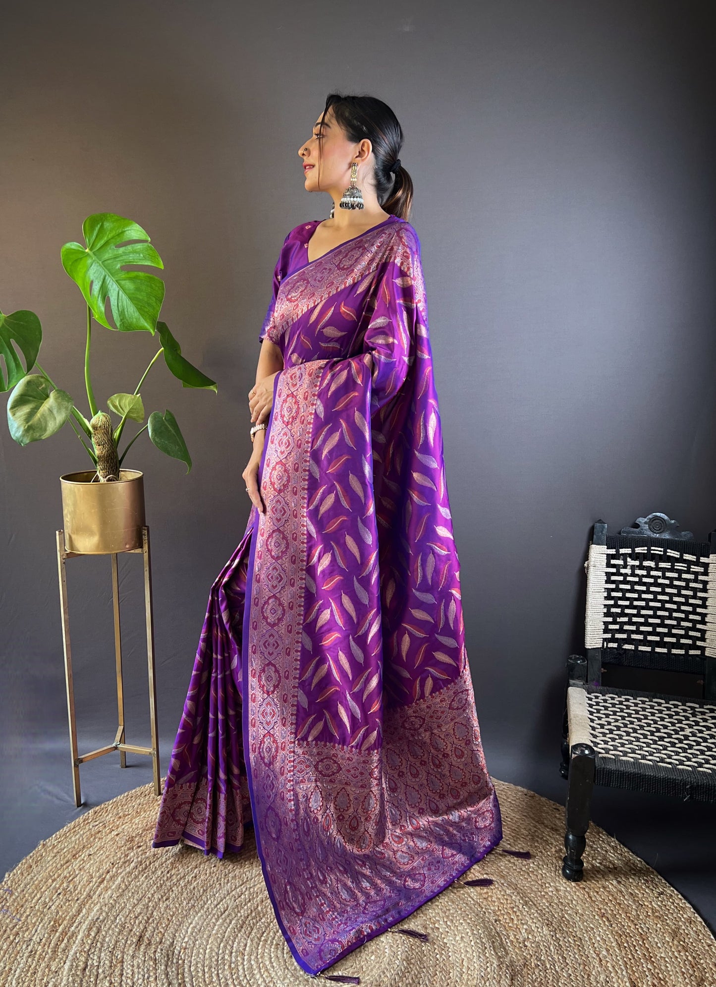 Soft Silk Saree with Triple Zari Unique Paan weaves