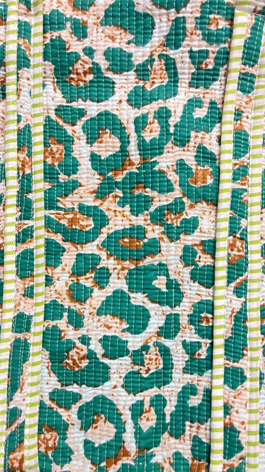 Emerald Leopard Reverie Tote (With Zipper)