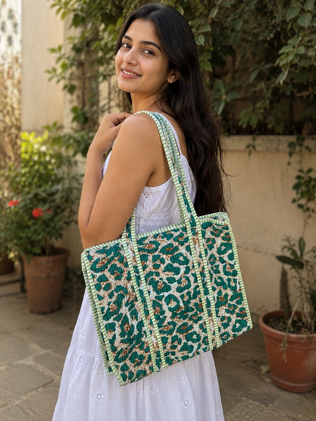 Emerald Leopard Reverie Tote (With Zipper)